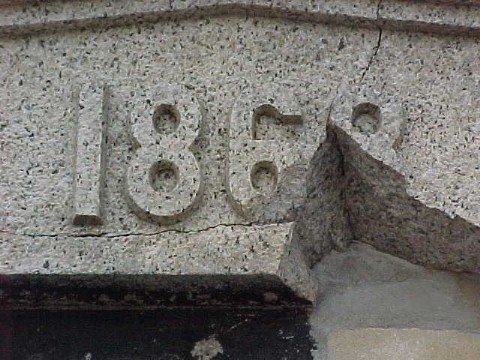 cidoor.JPG (67038 bytes)