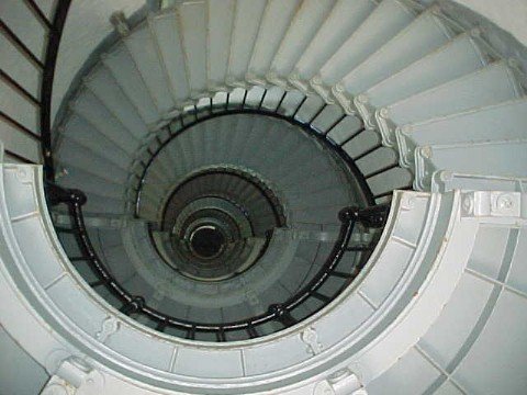 poncestairs.JPG (46561 bytes)