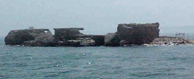 ruins.jpg (17025 bytes)